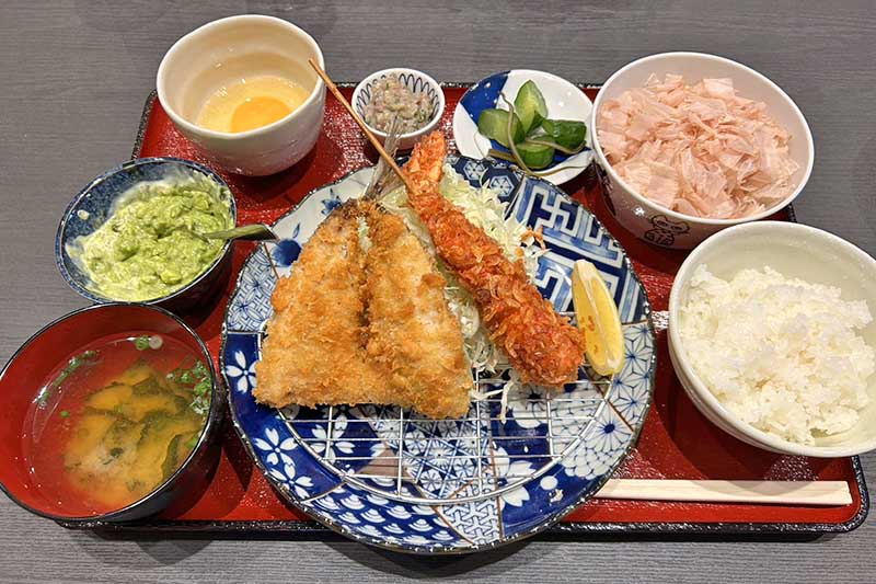 極生アジフライと踊りぶし あした葉　沼津港　ぬまづみなと商店街